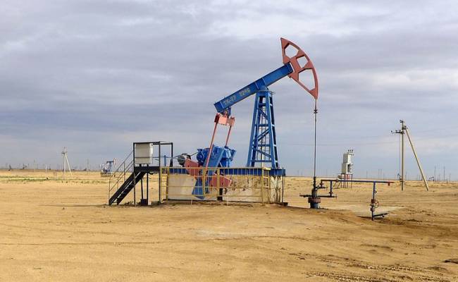 Саудовская Аравия снижает цены на нефть: кто наживется на топливном дисконте