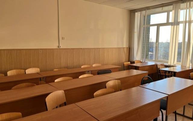 Меры безопасности усилили в школах Владивостока из-за сообщений о диверсиях