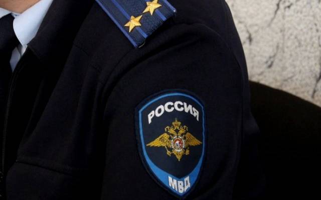 Полицейские задержали мужчину после драки с ножом в московском метро