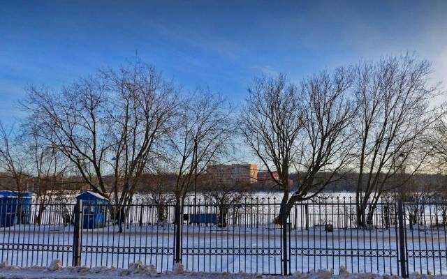 Shot: женщина провалилась под лед и утонула на северо-западе Москвы