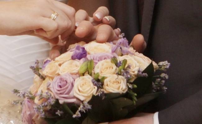 В России зарегистрировали первый брак с использованием биометрии