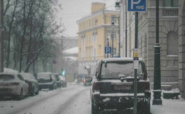 Высота сугробов в Москве достигла 70 сантиметров