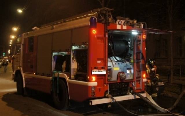 В результате пожара на заводе в Ростовской области пострадали два человека