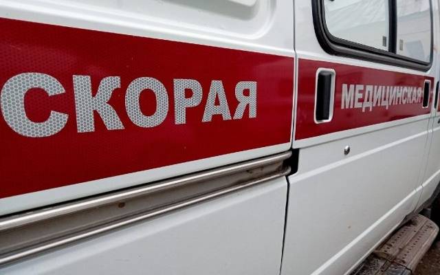 SHOT: в Москве «Нива» врезалась в остановку, пострадали пять человек
