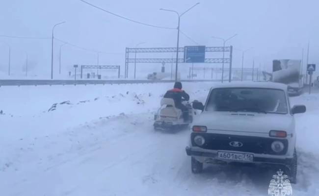 Трассу Москва- Казань завалило снегом