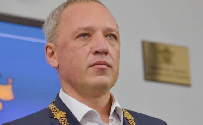 Мэра украинских Черновцов объявили в розыск в России