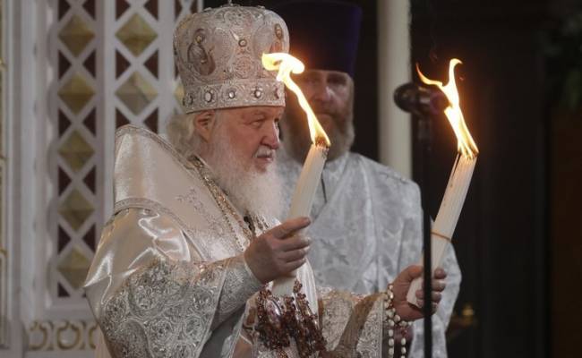 В РПЦ призвали россиян отказаться от навязанных Западом праздников