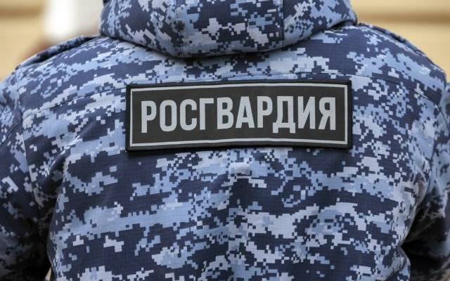 Разнимали росгвардейцы. В баре Жукова «Руки вверх!» подрались женщины