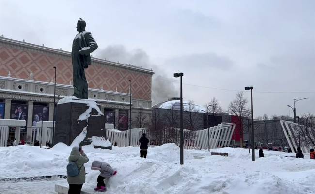 «Вернем деньги за билеты». Пожар в Театре Сатиры начался перед спектаклем