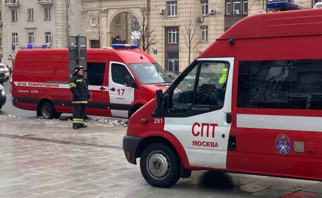 «Вернем деньги за билеты». Пожар в Театре Сатиры начался перед спектаклем