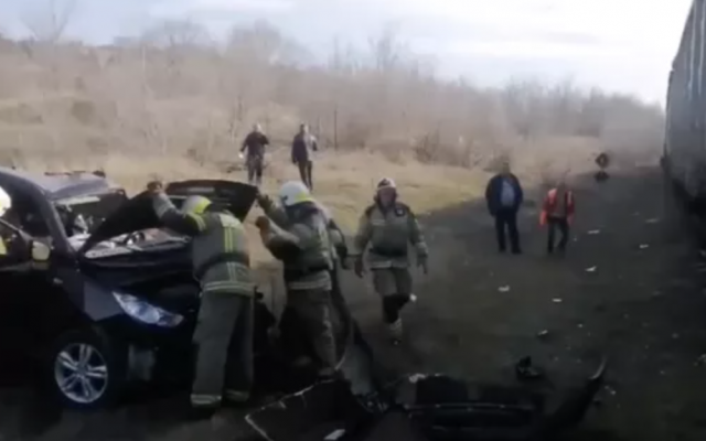 Трое детей погибли при ДТП с поездом на переезде в Ставропольском крае