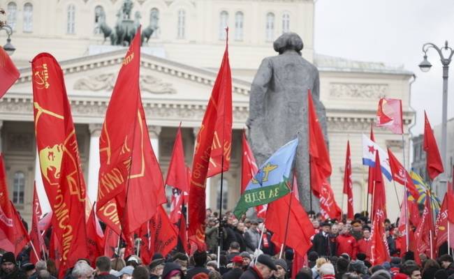 Власти Ростова отменили митинг 23 февраля, указав странную причину