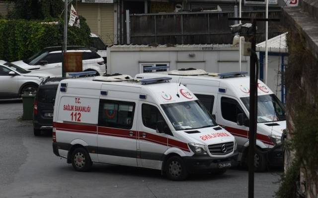 CNN Türk: 3 человека оказались под завалами при обрушении на шахте в Турции