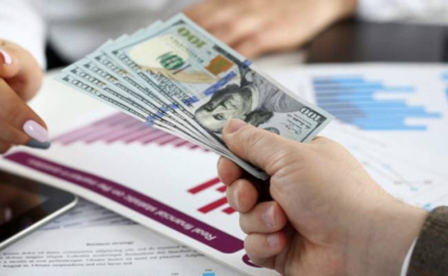 Спор об отмене обязательной продажи валютной выручки: ждать ли обвала рубля