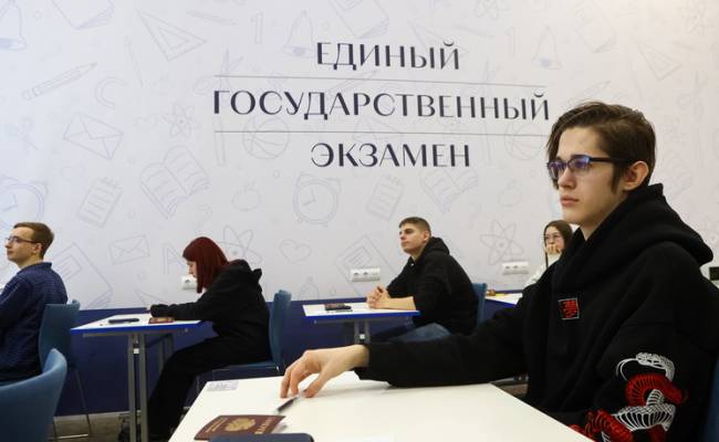 «Доходит до обмороков»: педагоги оценили «второй шанс» Путина на ЕГЭ
