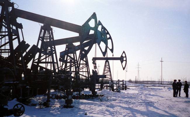 Названы последствия решения о добровольном сокращении Россией добычи нефти