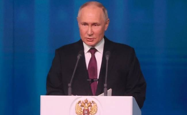 Путин высказался о зависимости России от импорта продуктов