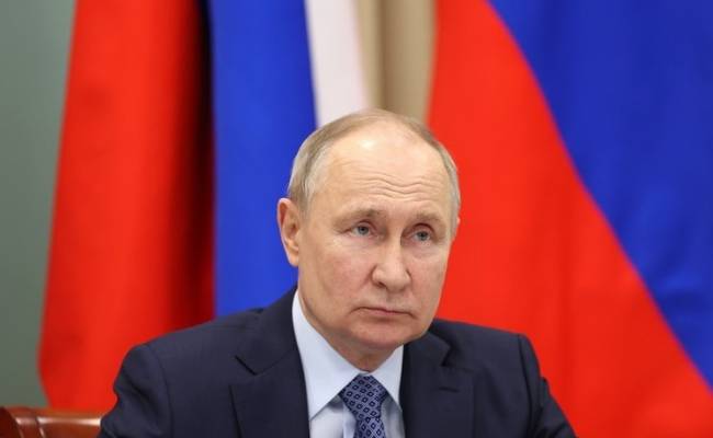Путин: традиционные ценности являются фундаментом бытия