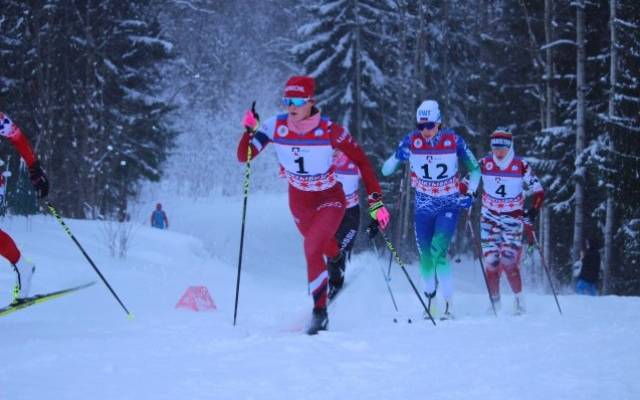 В Сочи произошел массовый завал во время женской лыжной гонки