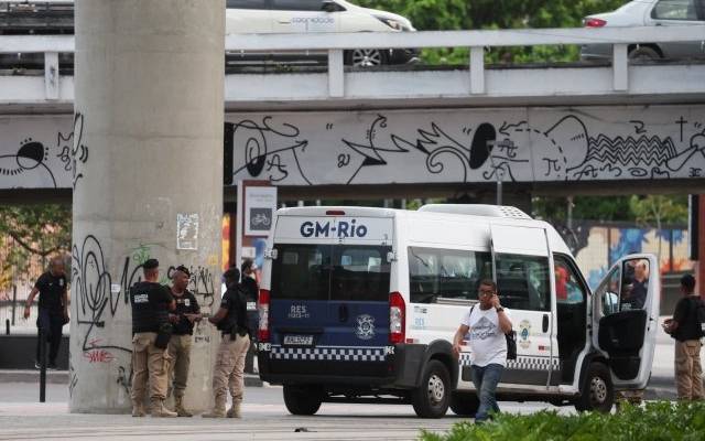CNN: в Рио-де-Жанейро освободили 17 заложников, захваченных в автобусе