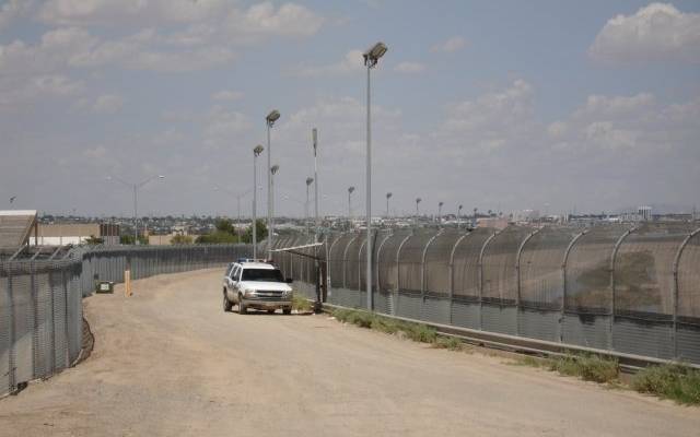 Пограничная охрана США перешла в режим готовности из-за беженцев с Гаити