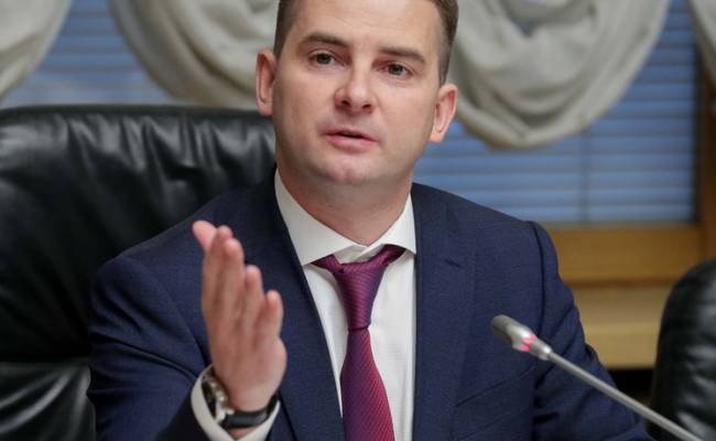 Депутат Нилов предложит инструмент поддержки родителей-студентов
