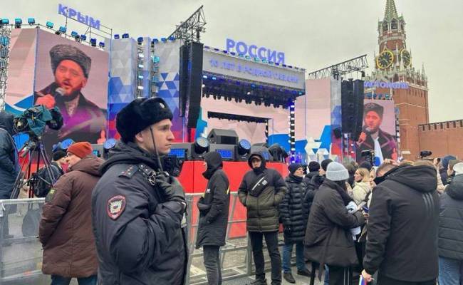 Более 80 тыс. москвичей и гостей столицы участвуют в митинге-концерте в Москве в честь воссоединения Крыма с РФ