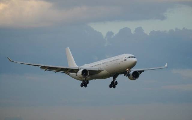 Пассажир авиарейса из Москвы в Таджикистан скончался на борту самолета