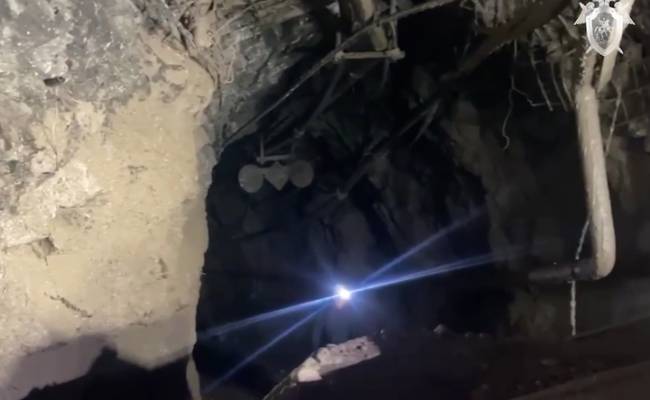 «Техника — рухлядь»: жители рассказали о возможных причинах ЧП на руднике «Пионер»