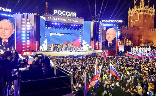 Стало известно, почему Shaman отсутствовал на концерте с Путиным на Красной площади