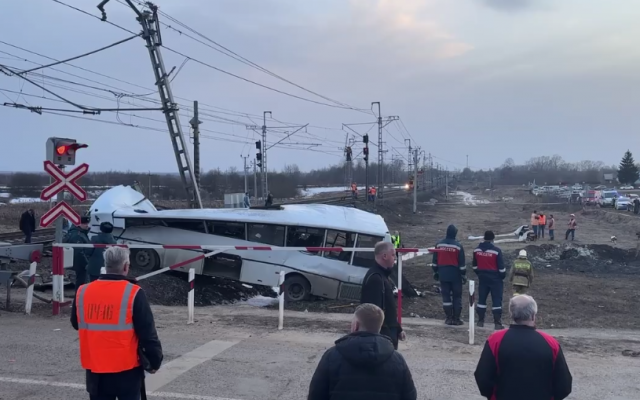 Монтера пути задержали по делу о смертельном ДТП с поездом под Ярославлем