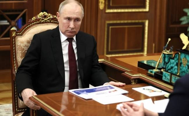 Путин: сотрудники ЧВК смогут получать статус инвалида боевых действий