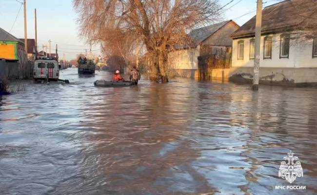 Вода и беда. Эксперты раскрыли, как помогут пострадавшим от паводка в Орске