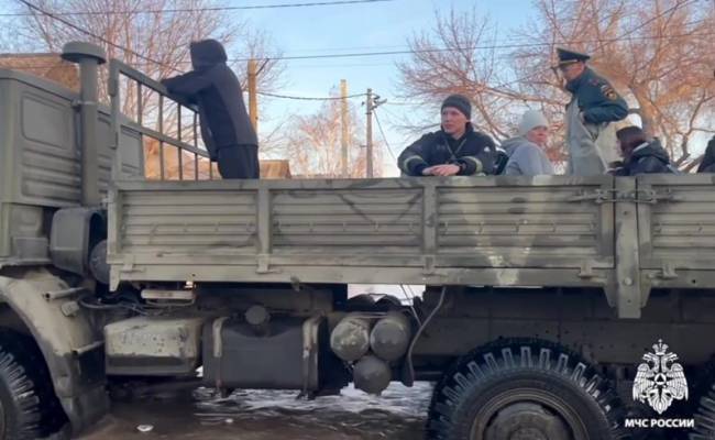 Вода и беда. Эксперты раскрыли, как помогут пострадавшим от паводка в Орске