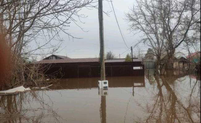 Вода и беда. Эксперты раскрыли, как помогут пострадавшим от паводка в Орске