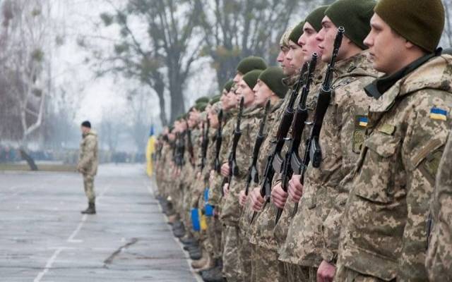 Times: украинцы копят деньги на взятки военкомам для избежания мобилизации