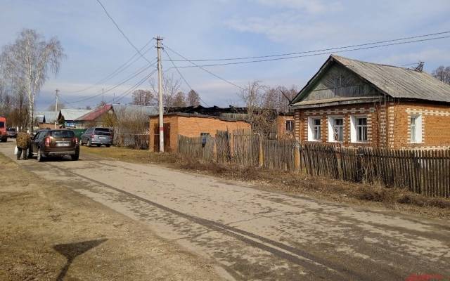 Спасал детей и задохнулся. Жуткие подробности о гибели семьи в Воскресенке