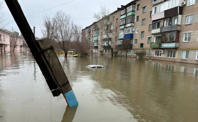 Вода против «холода». Орск затопило вместе с заводами и холодильниками