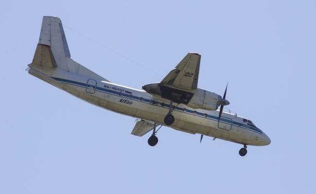 Посадившего самолет на замерзшую реку российского пилота уволили