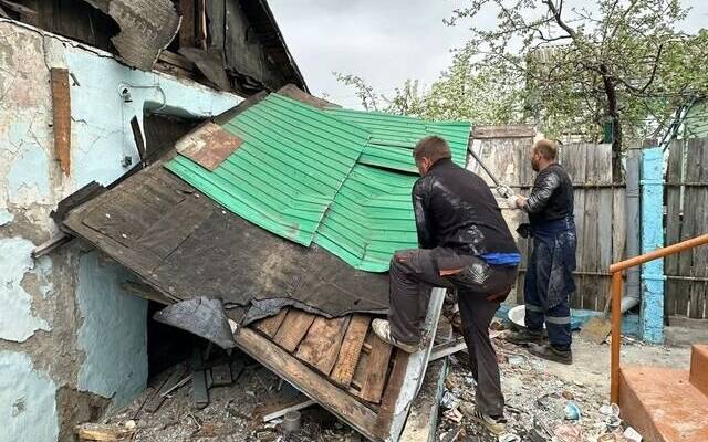 Мэр Кстенин: 14 частных домов повреждены в Воронеже после падения БПЛА