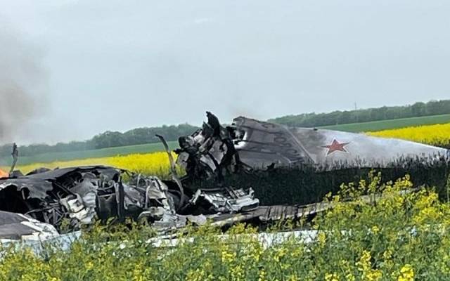 Спасатели нашли летчиков с самолета, который упал в Ставропольском крае