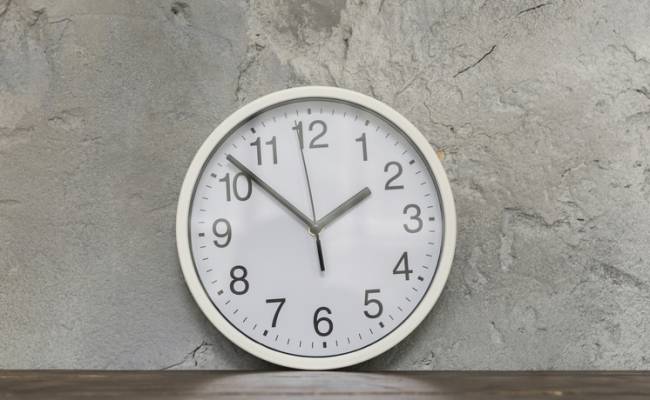 Генпрокуратура объявила тендер на закупку настенных часов