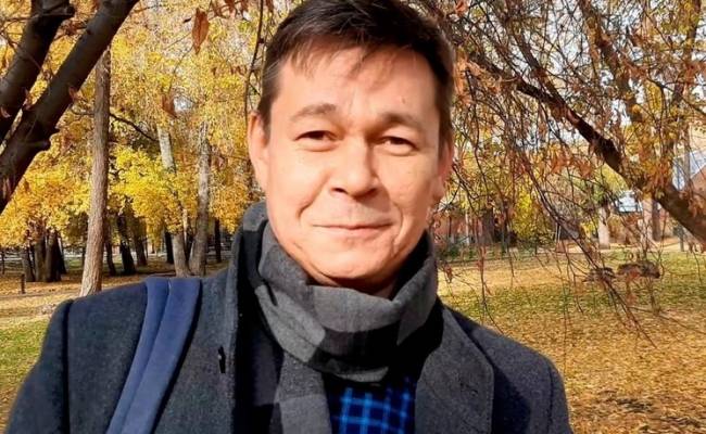 В 45 лет умер российский радиоведущий Денис Иконников